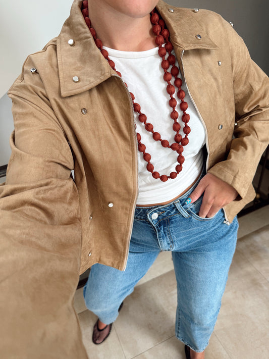 CHAQUETA ANTELINA TACHUELAS