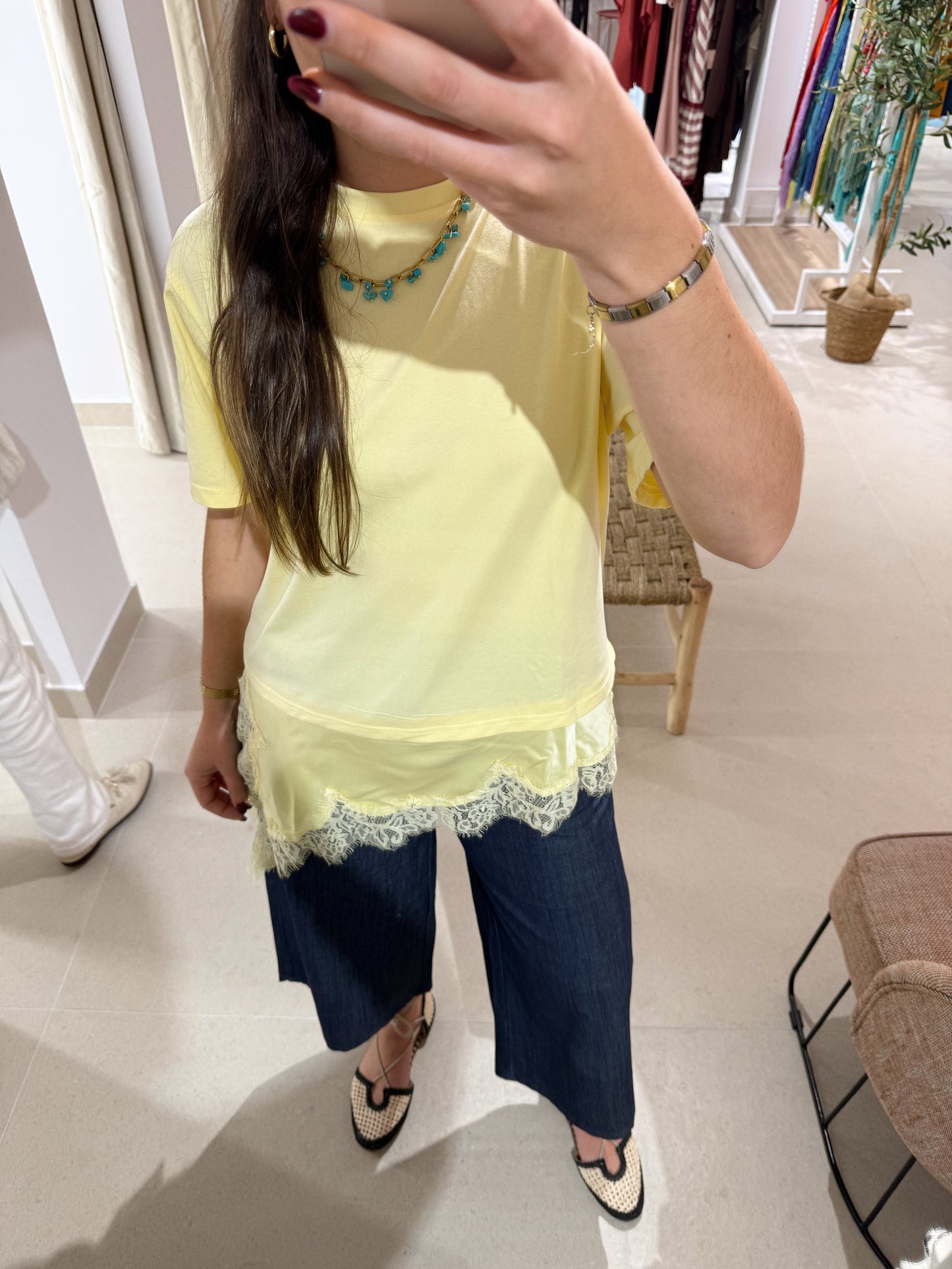 CAMISETA ENCAJE AMARILLA