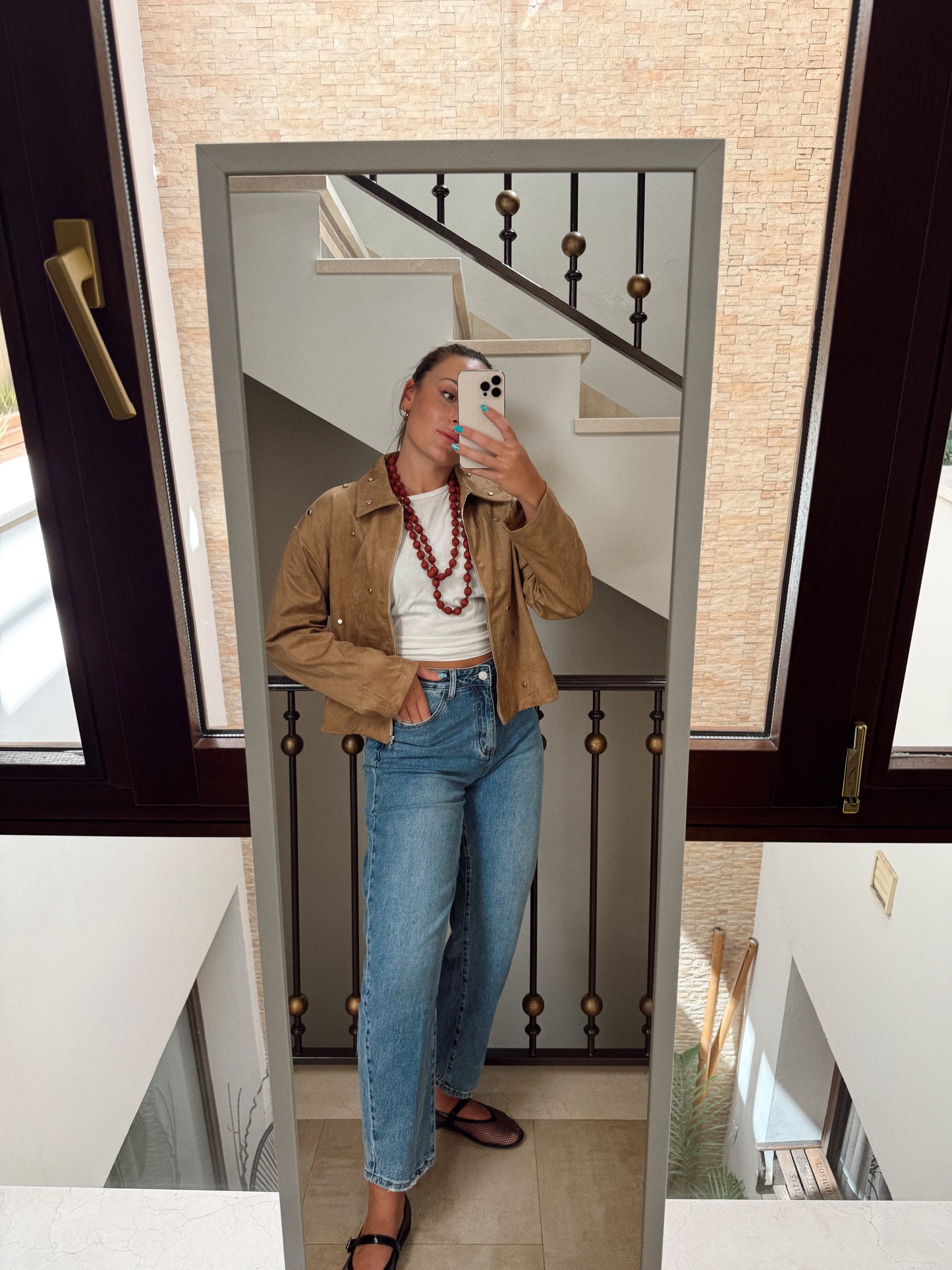 CHAQUETA ANTELINA TACHUELAS