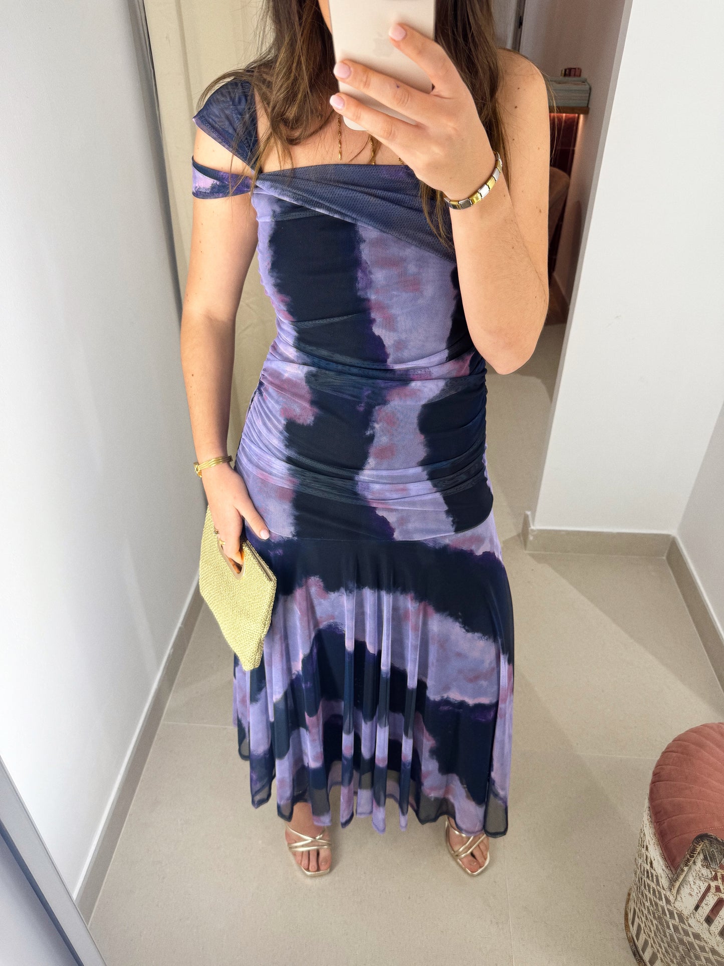 VESTIDO PÚRPURA TULL