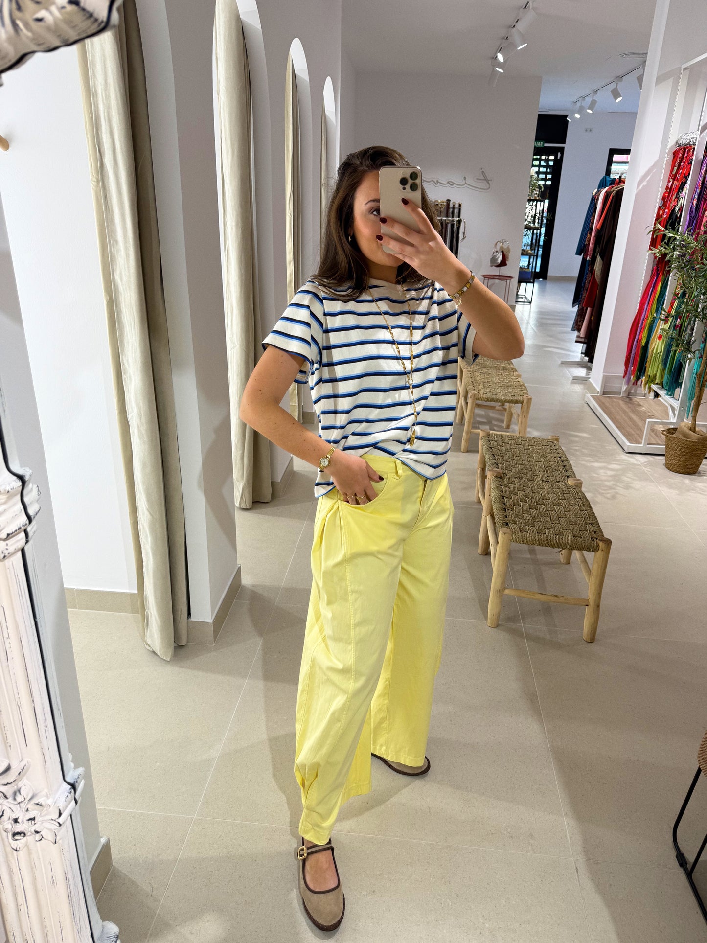 PANTALÓN BARREL AMARILLO