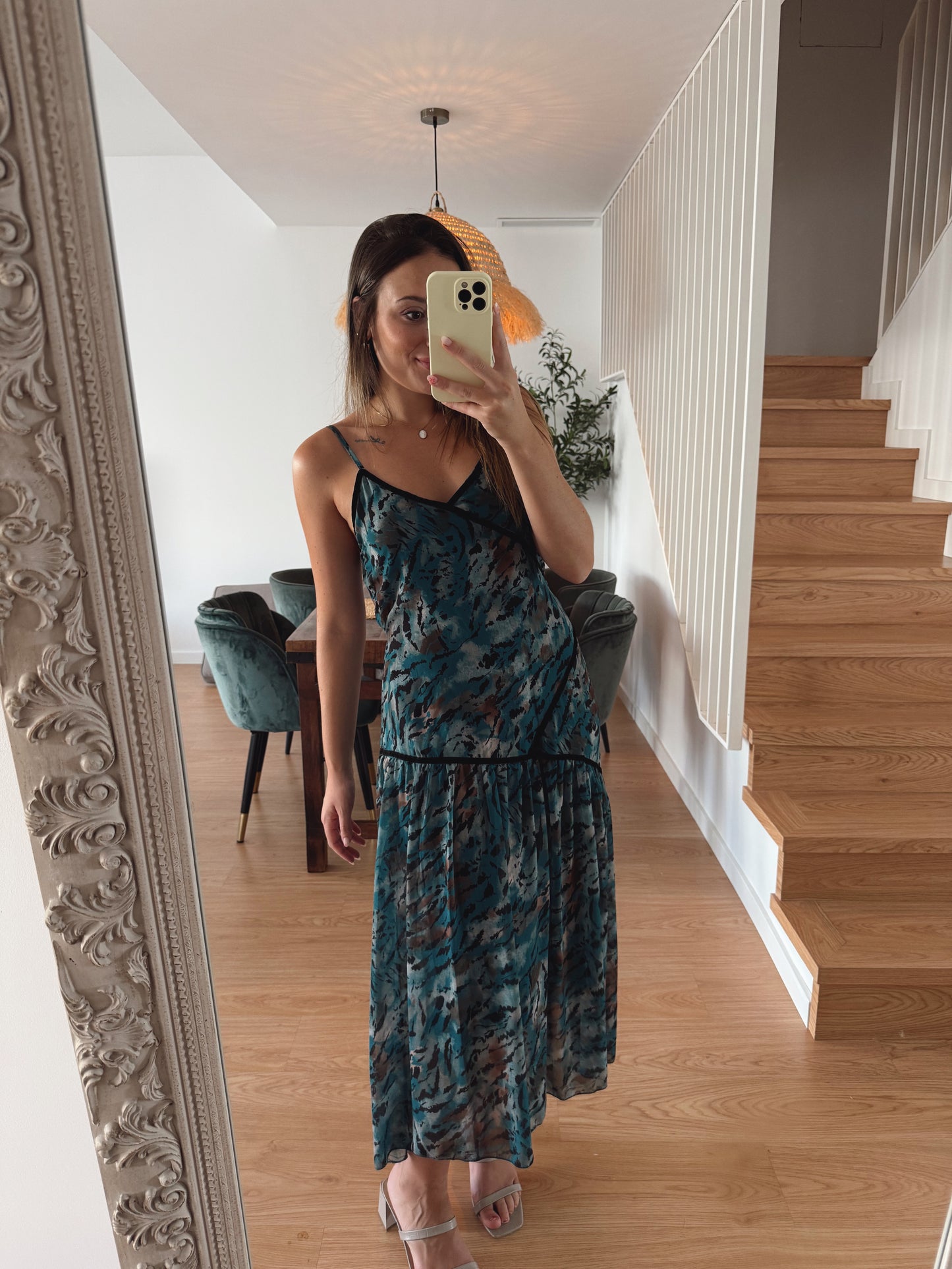 VESTIDO CARLOTA