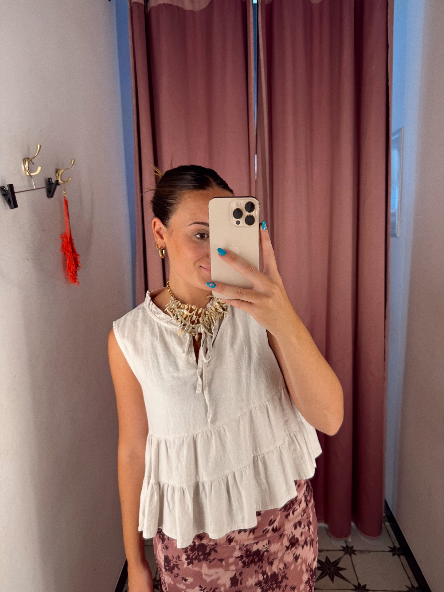 BLUSA BEIGE VOLANTITOS