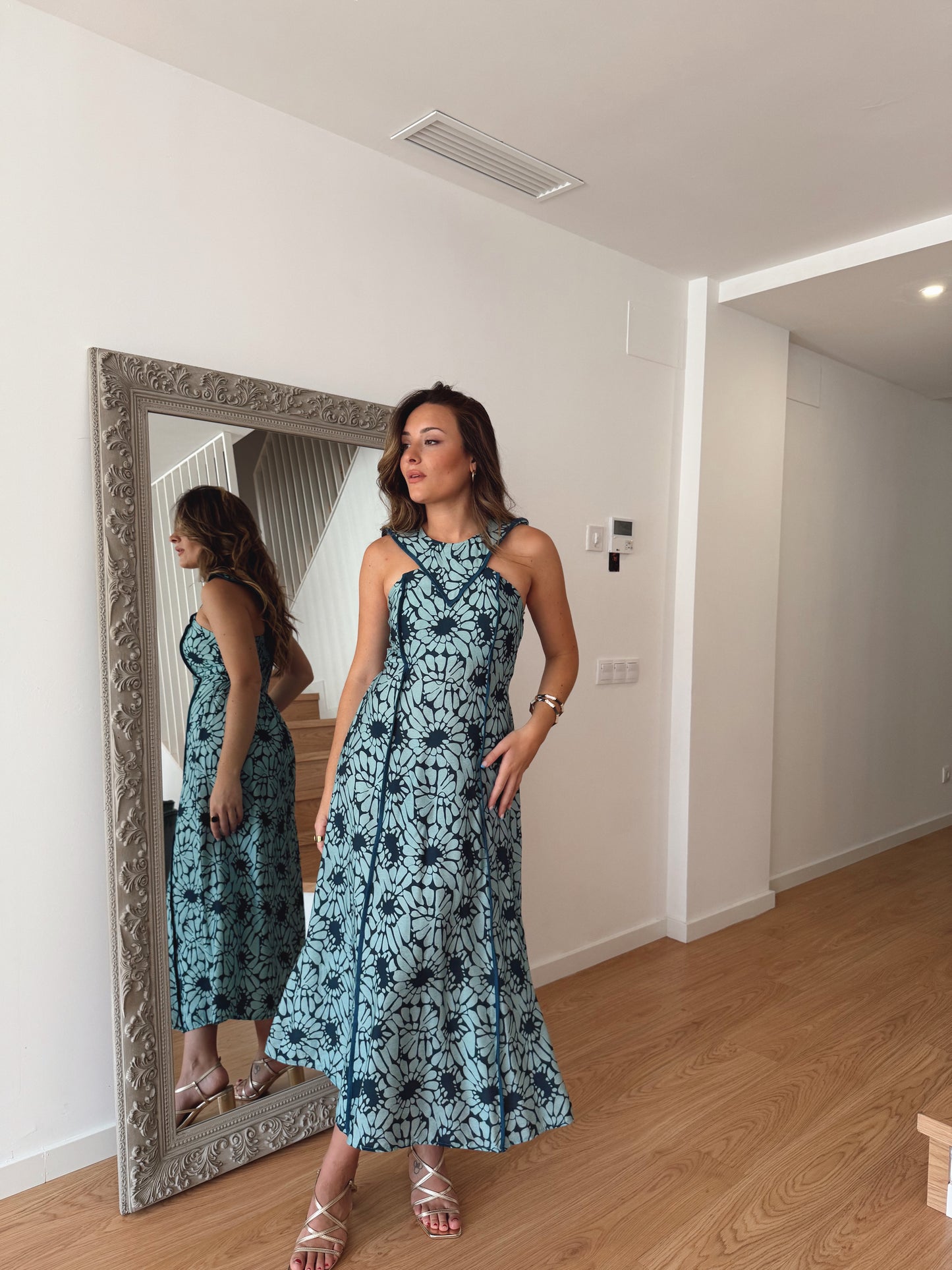 VESTIDO CAPRI