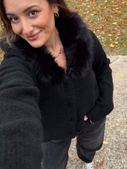 REBECA CUELLO PELOS NEGRA