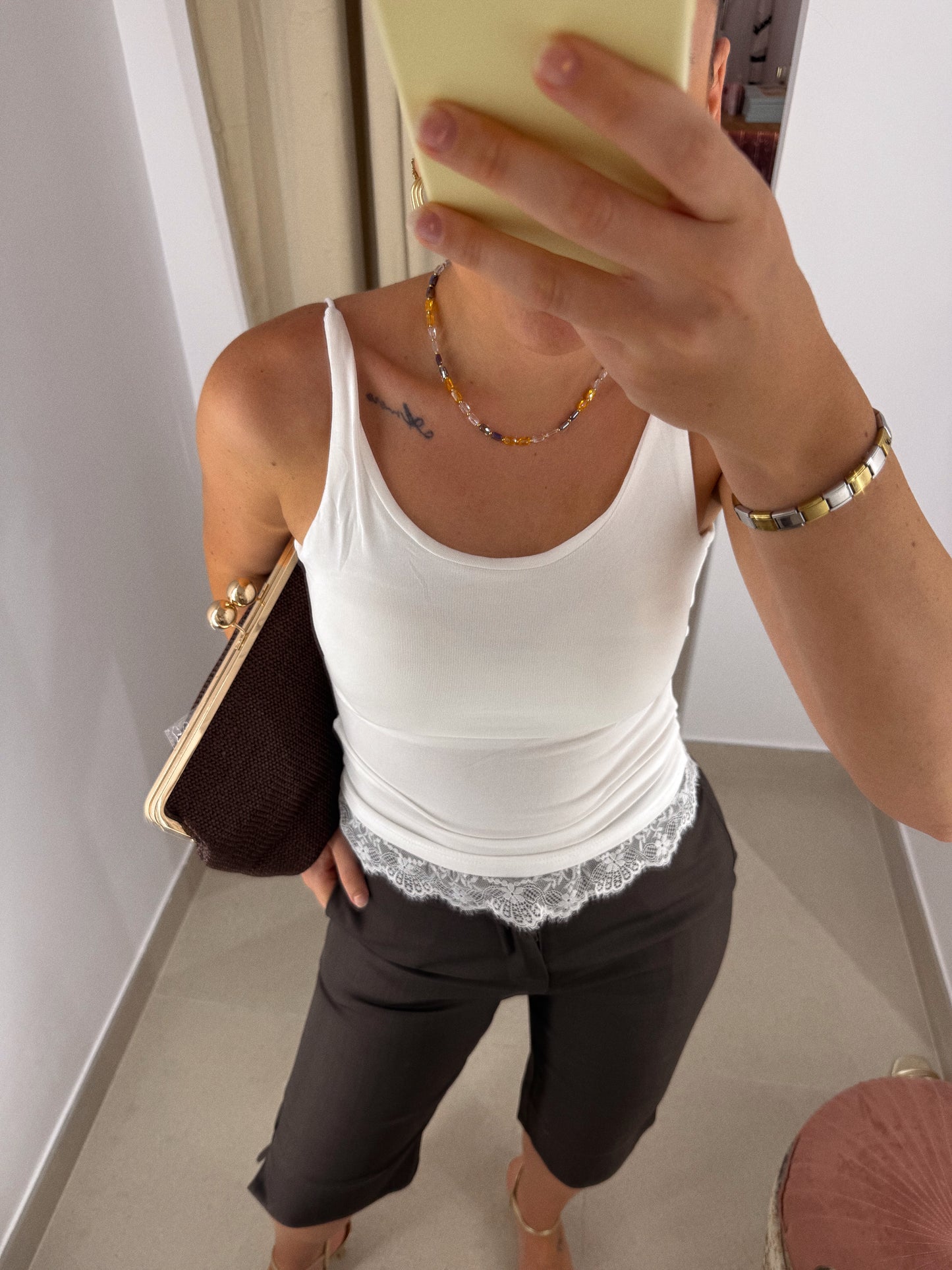 PANTALÓN CAPRI MARRÓN