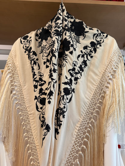 MANTONCILLO BICOLOR BEIGE/NEGRO