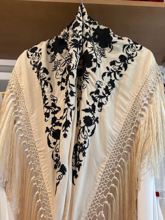 MANTONCILLO BICOLOR BEIGE/NEGRO