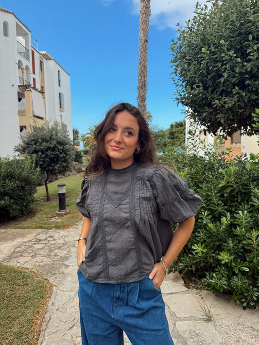 BLUSA MATILDA GRIS