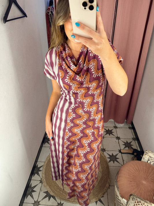 VESTIDO CORTES
