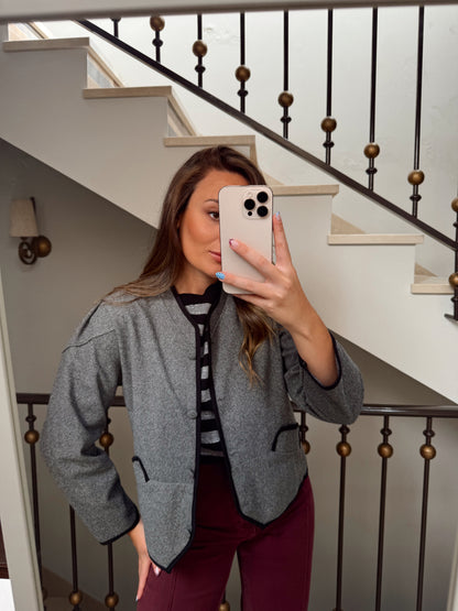 CHAQUETA PEPA GRIS/NEGRA