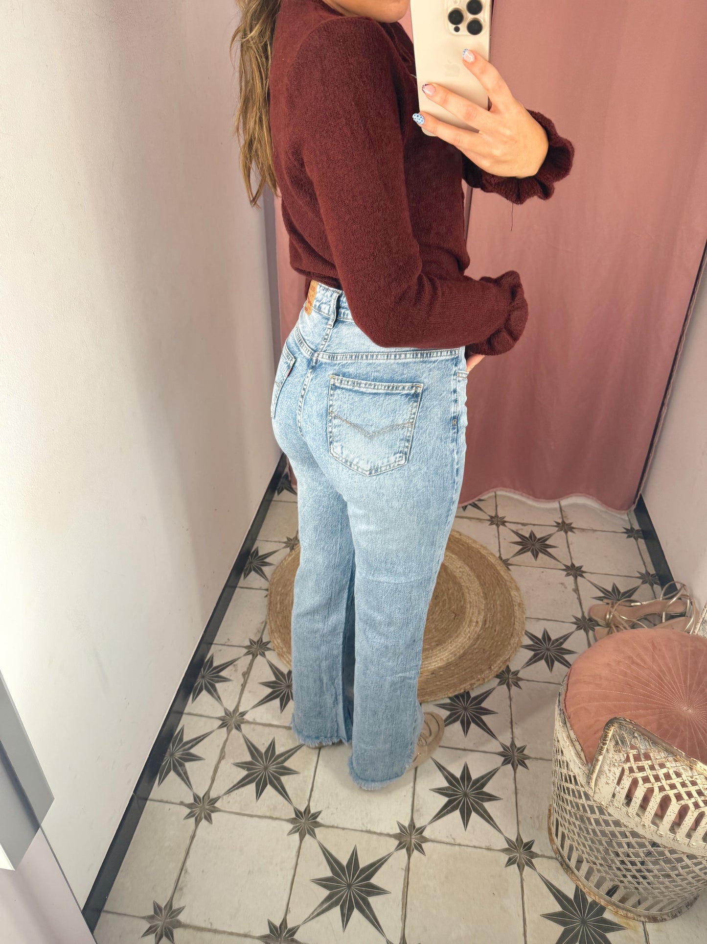 JEANS LEV RECTOS DESFLECADOS