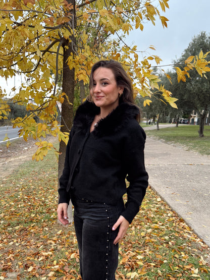 REBECA CUELLO PELOS NEGRA