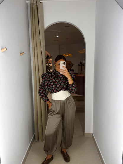 PANTALÓN SATÉN TOPO
