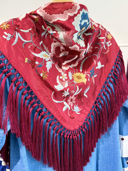 MANTONCILLO CARLA BURDEOS