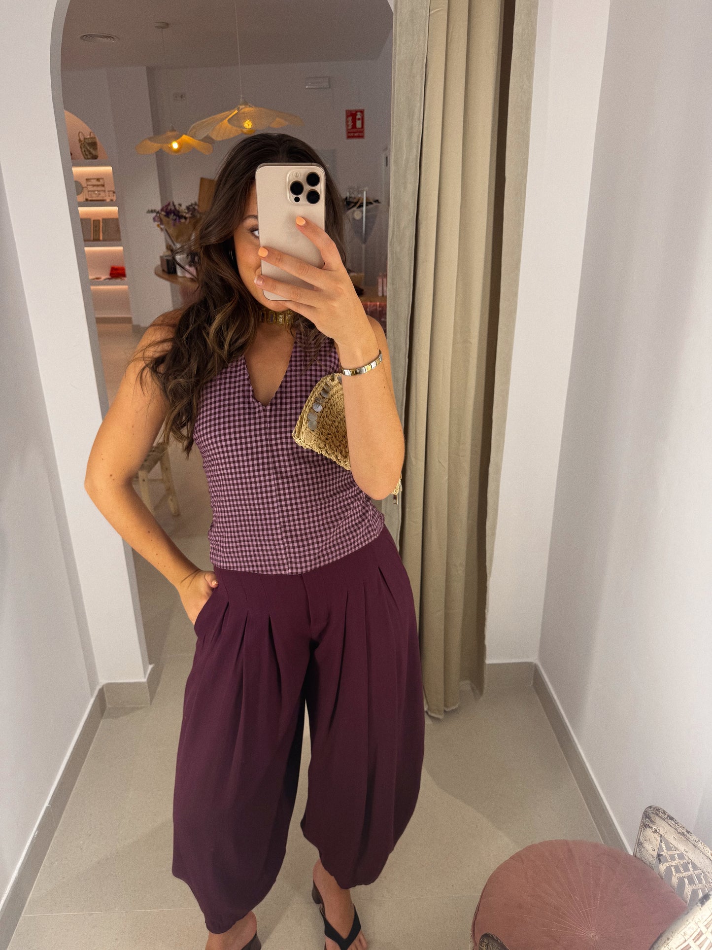 PANTALÓN PINZA BALLOON BERENJENA