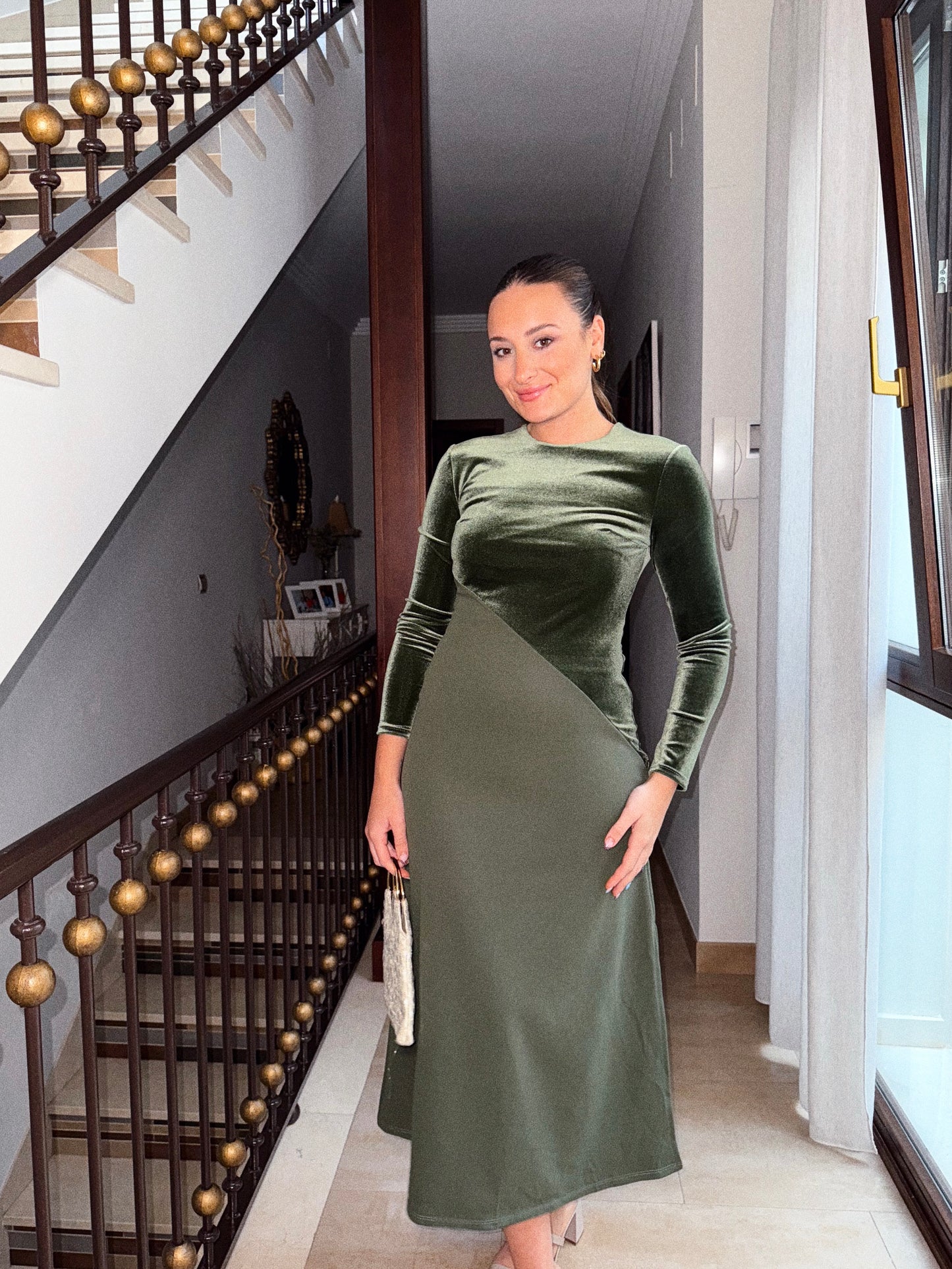 VESTIDO LUISA VERDE CAQUI