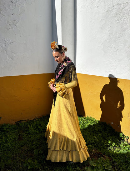 VESTIDO DOS VOLANTES MOSTAZA LUNAR NEGRO