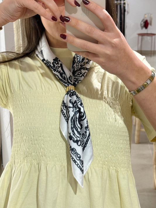 PAŃUELO BLANCO/NEGRO ANILLO