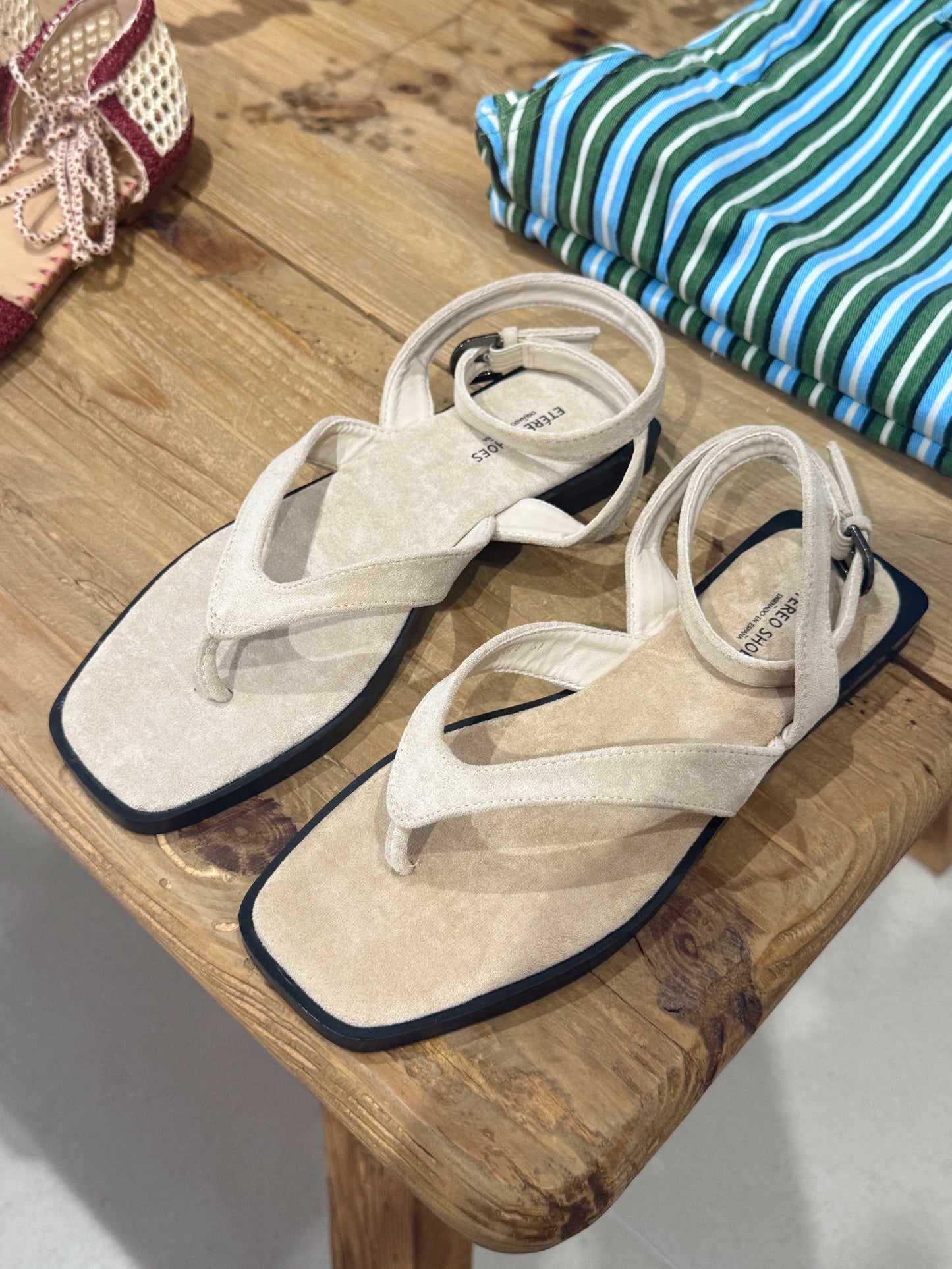 SANDALIAS BEIGE
