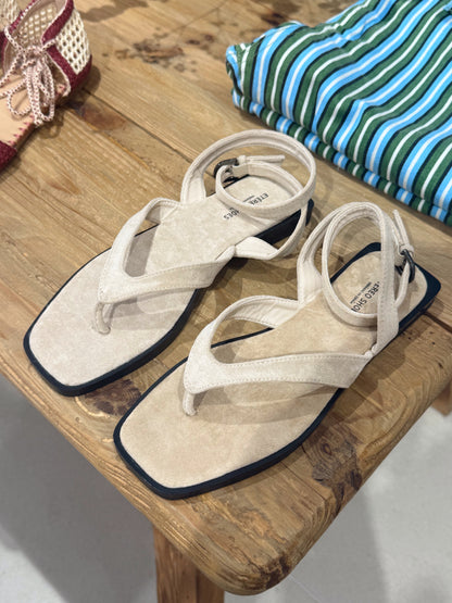 SANDALIAS BEIGE