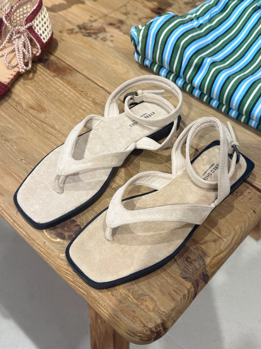 SANDALIAS BEIGE