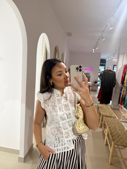 BLUSA ASÍA ENCAJES