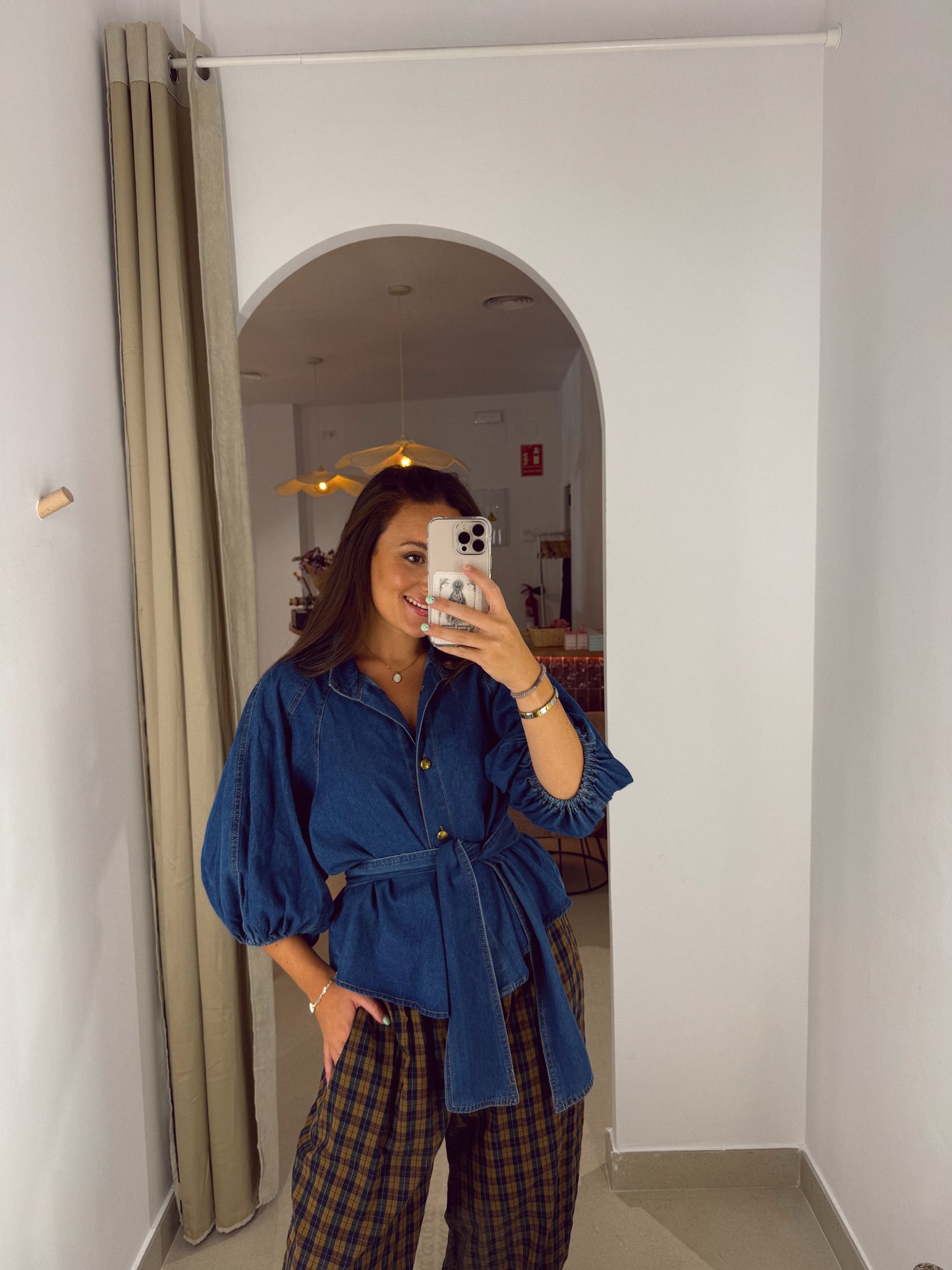 CAMISA ABULLONADA DENIM