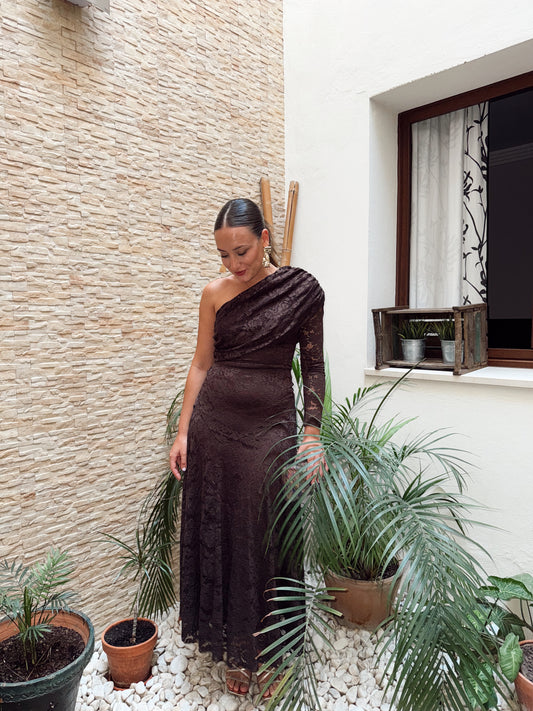 VESTIDO ASIMÉTRICO ENCAJE MARRÓN