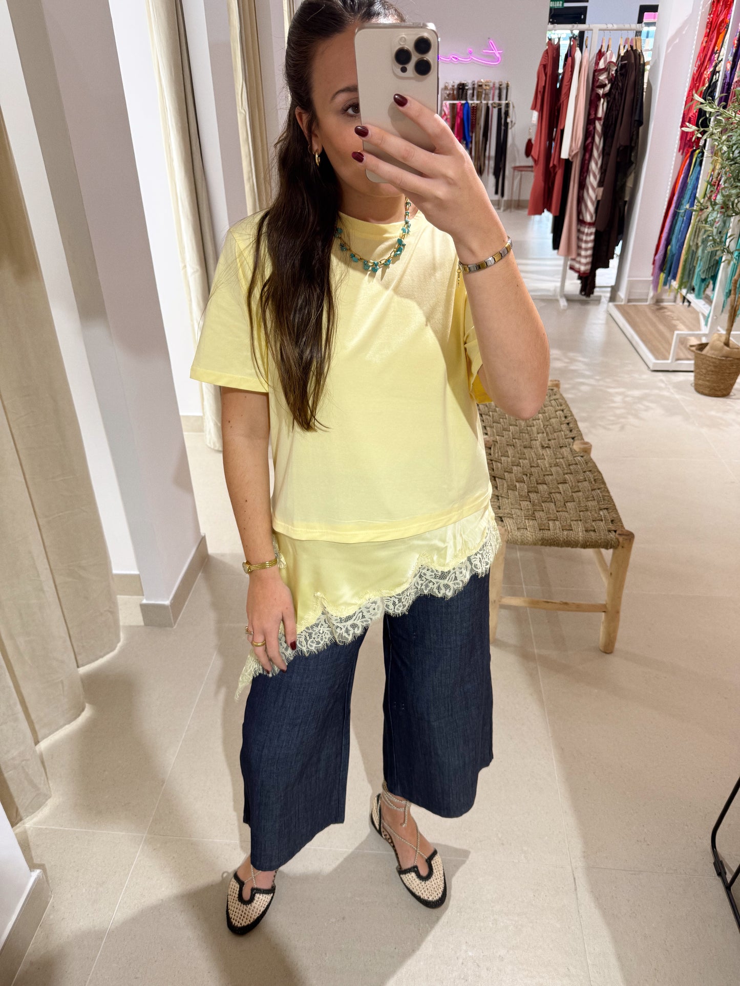 CAMISETA ENCAJE AMARILLA