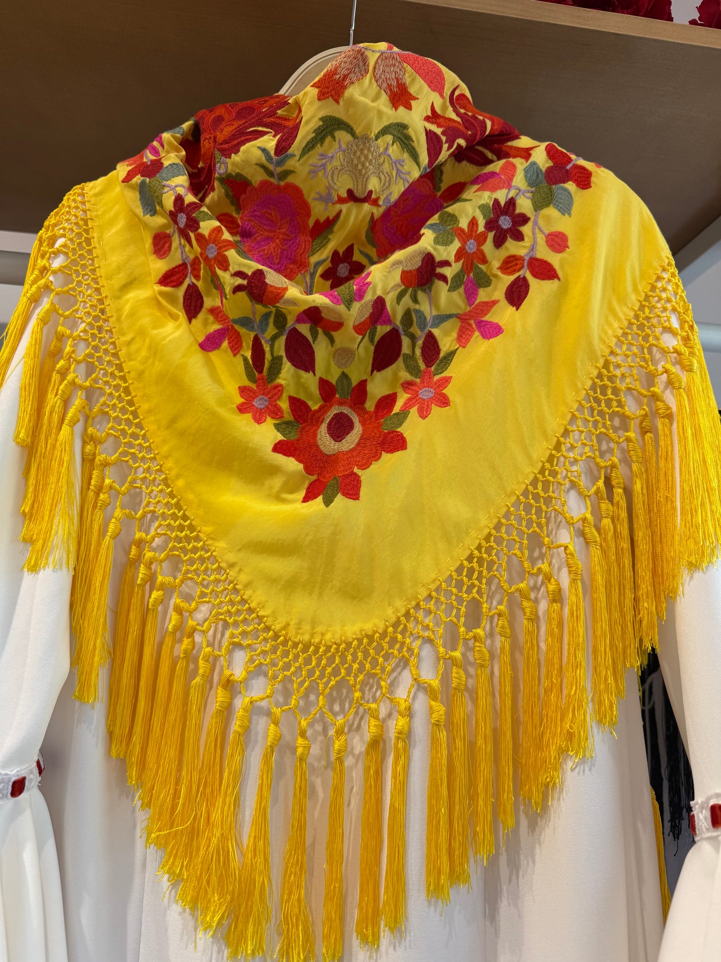 MANTONCILLO VICTORIA AMARILLO