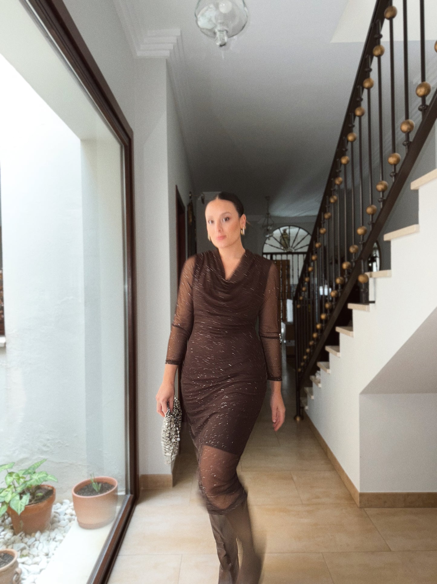 VESTIDO TULL MARRÓN DESTELLOS BRILLOS