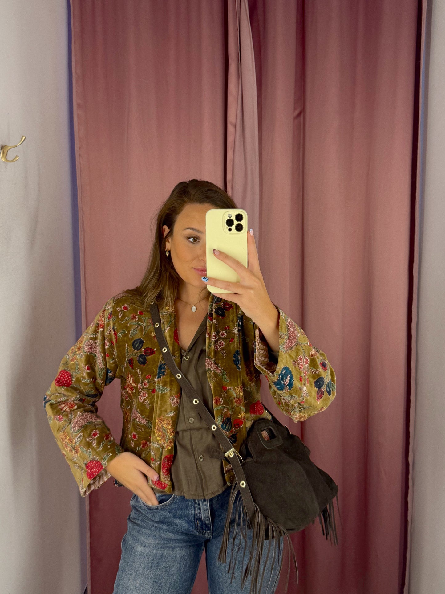 ABRIGO CORTO TERCIOPELO 3