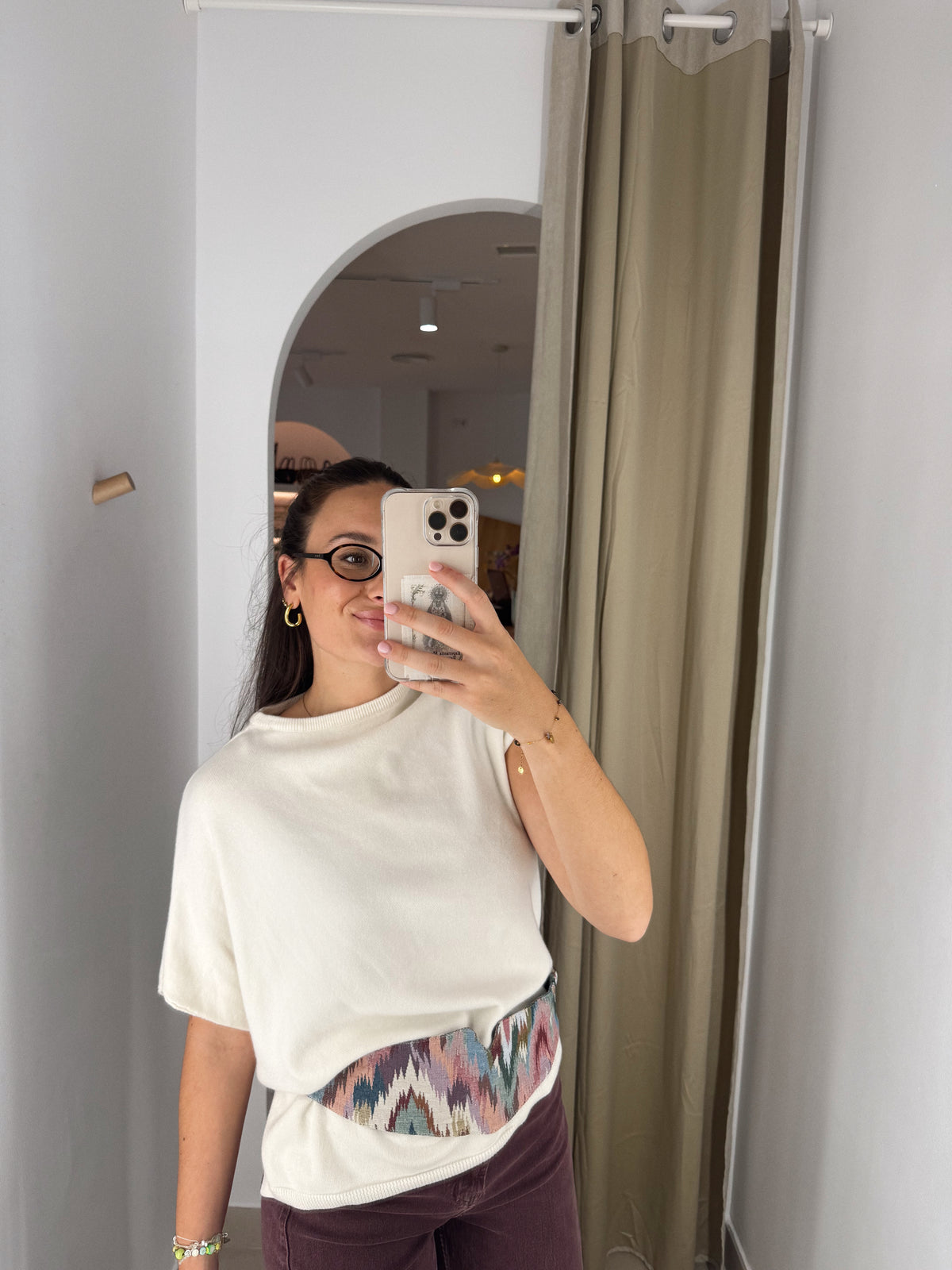 CHALECO DESIGUAL BEIGE PUNTO