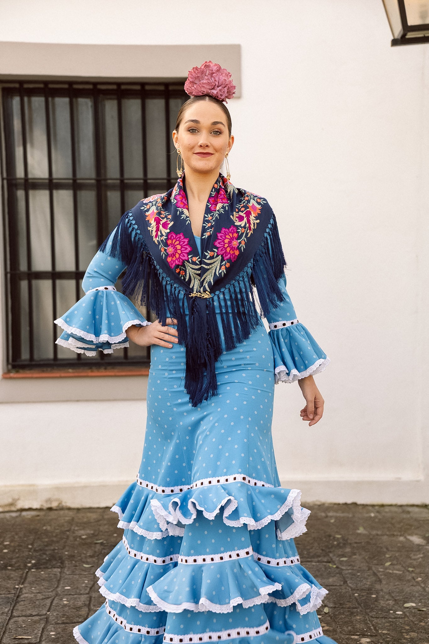 VESTIDO PEONÍA TONOS AZULES CINTA MARRÓN